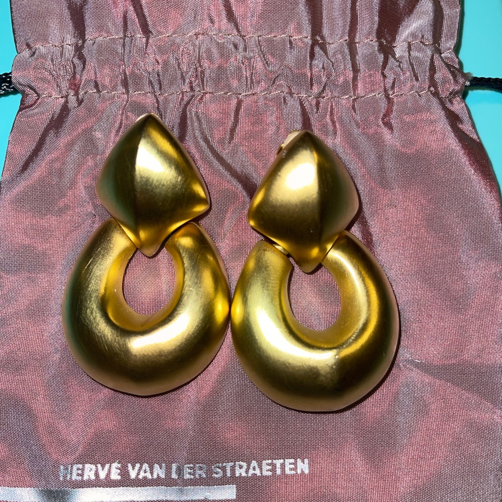 Authentic Givenchy Vintage Chunky Gold Tone Clip Earrings